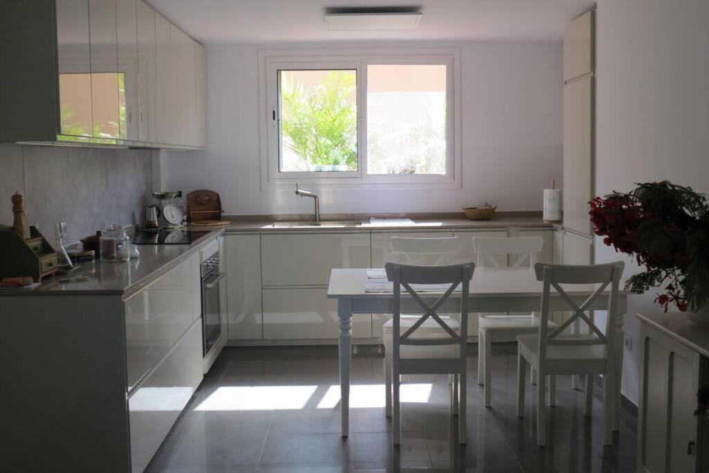 Luxury House With 3 Bedrooms, Sea Wiew And Swimming Pool In A Quiet Residence Puerto de Santiago (Tenerife) Exterior foto